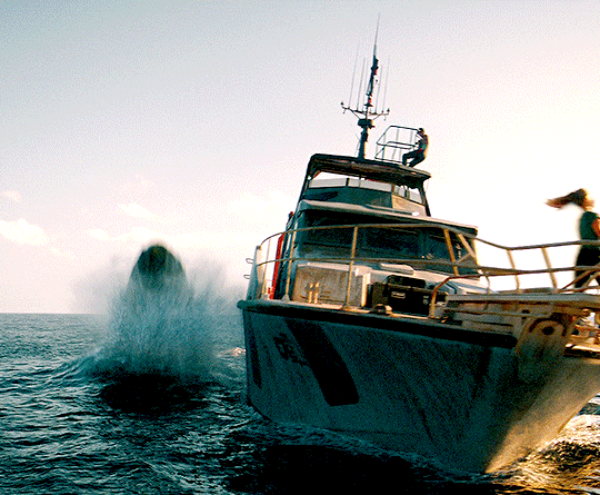 Банальности, отличные монстры и Скарлетт Йоханссон: Критики о новом «Мире Юрского периода»