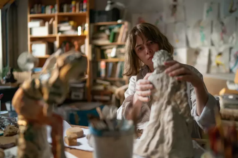 Трейлер «Появления»: Мишель Уильямс в роли скульптора