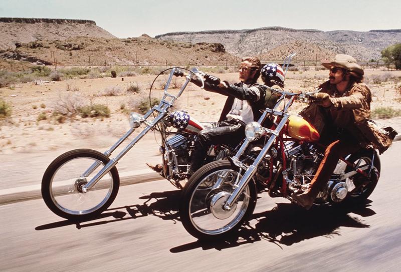 Жизнь проста, жизнь свободна: 10 фильмов о мотоциклистах и байкерах