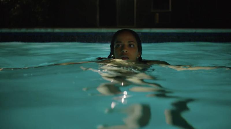 Трейлер фильма «Ночное плавание»: Зло в бассейне