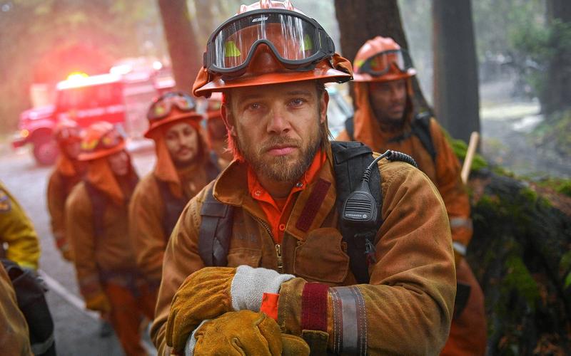 Хоть в огонь, хоть под пули: Сериалы про пожарных и спасателей