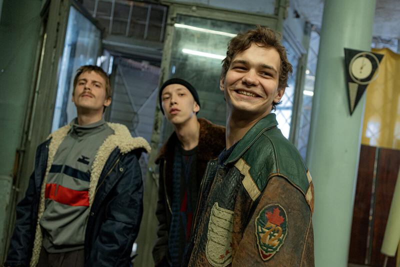 В магазинах распродали «Слово пацана» Роберта Гараева