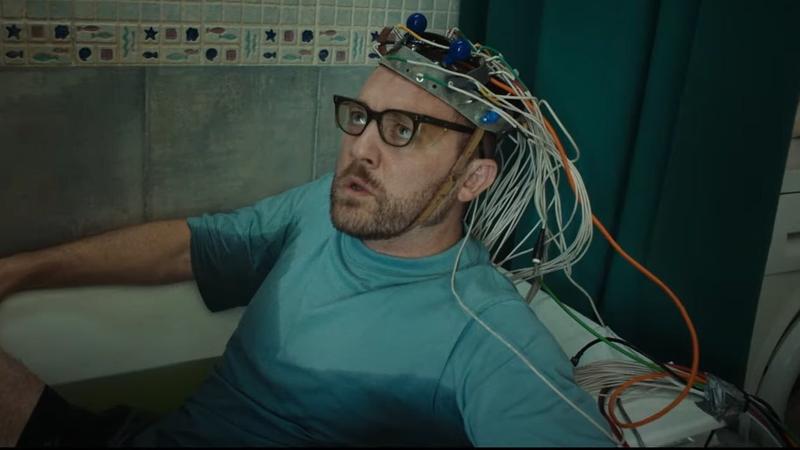 Тизер-трейлер сериала «Красный 5»: Денис Шведов сражается с суперзлодеями