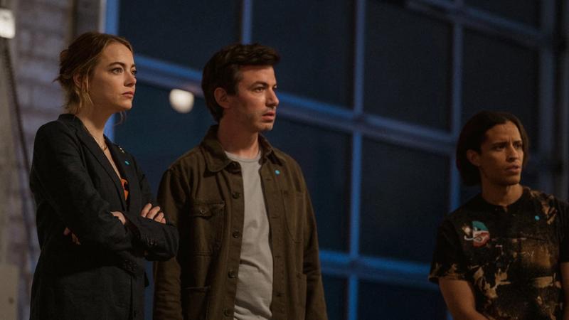 Кристофер Нолан пришел в восторг от сериала «Проклятие» с Эммой Стоун