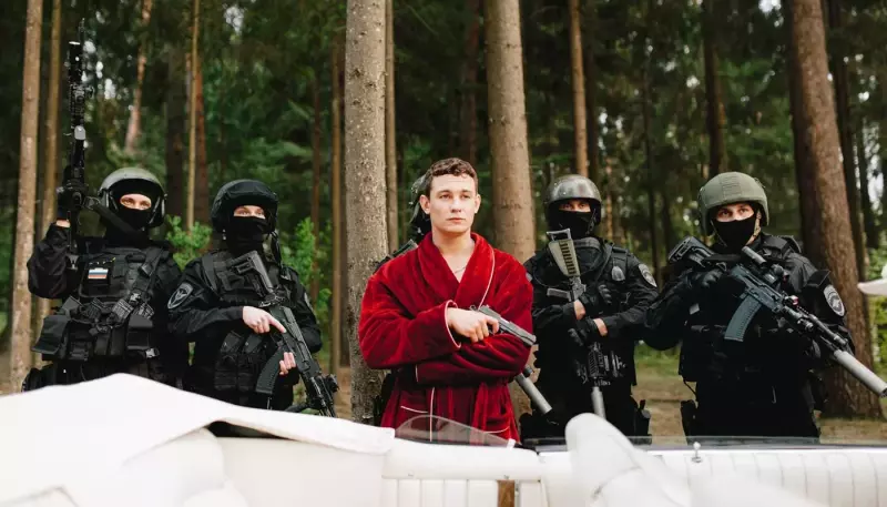 Трейлер фильма «Кореша»: Никита Кологривый угоняет «кадиллак»