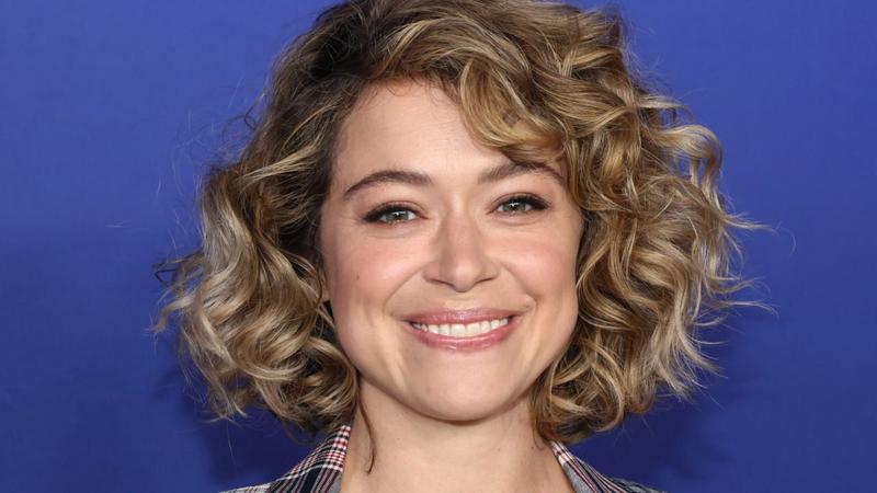 Татьяна Маслани познакомится с сексуальным монстром в хоррор-комедии «Ночной зверь»