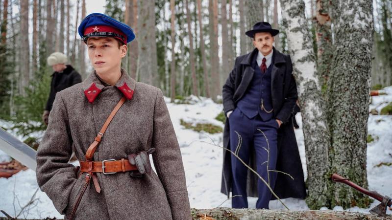 Трейлер «Красного шелка»: Милош Бикович расследует убийство в поезде