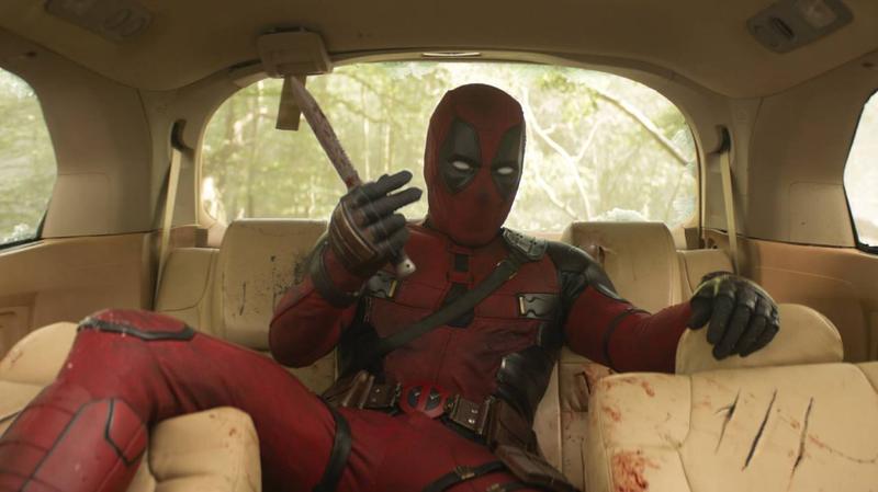 Пиратский релиз «Дэдпула и Росомахи» вновь лидирует в российском прокате