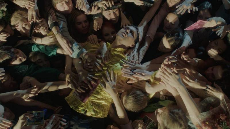 Музыкальный байопик «Руки вверх!» возглавил российский кинопрокат за выходные