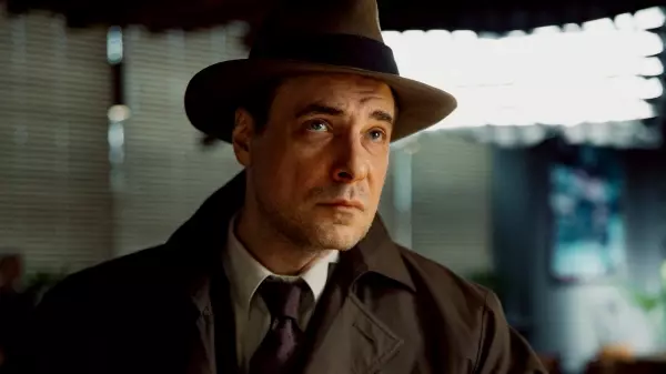 Евгений Цыганов сыграет главную роль в экранизации повести «Отель „У погибшего альпиниста“»