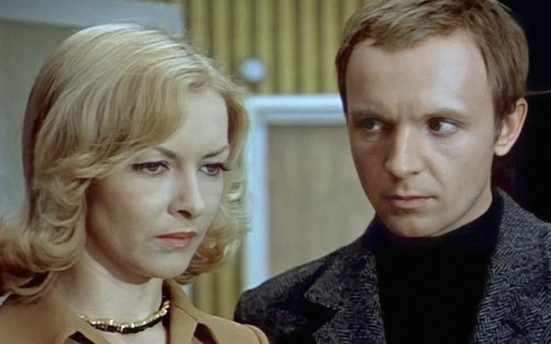 Почему «Ирония судьбы, или С легким паром!» — не комедия, а трагедия тихого диссидентства