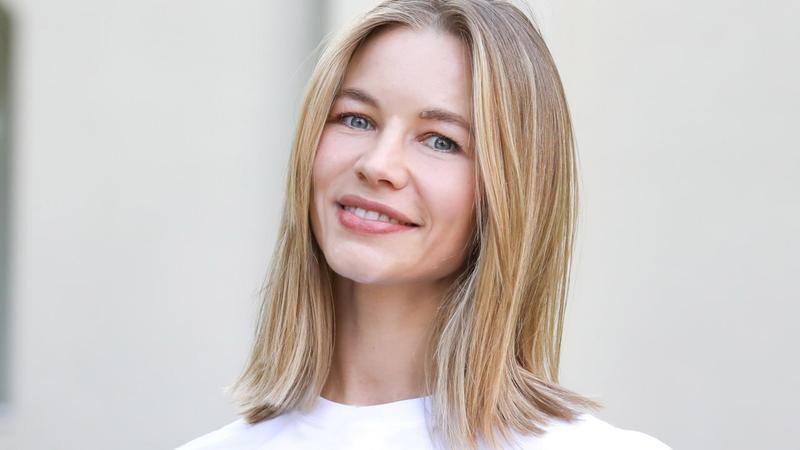 Актриса и режиссер Светлана Устинова впервые стала мамой