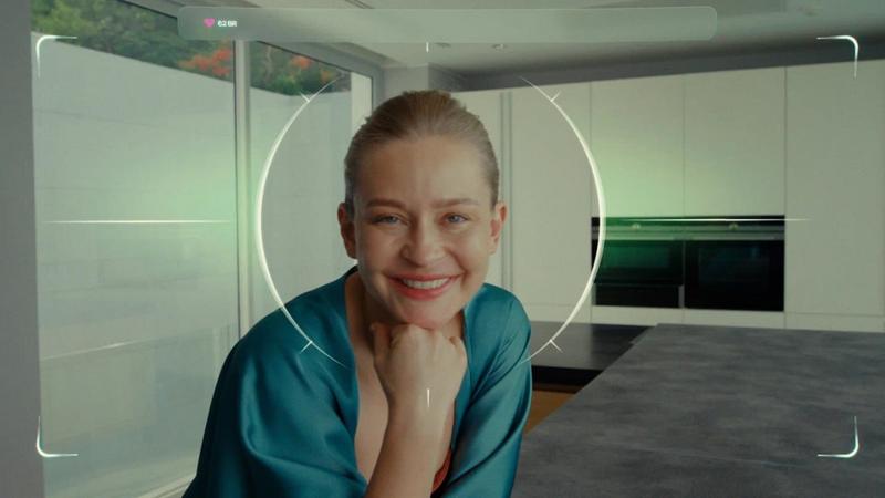 Трейлер фильма «ON и Она»: Юлия Пересильд сражается с искусственным интеллектом