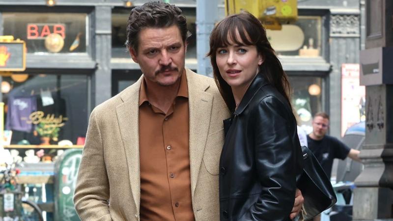 Стала известна дата премьеры мелодрамы «Материалистка» с Дакотой Джонсон и Педро Паскалем