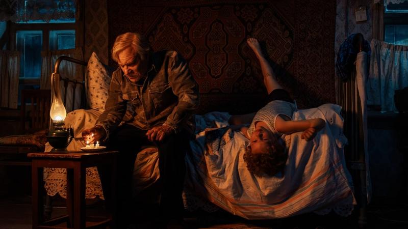 В российских кинотеатрах вышла комедия «Батя 2. Дед» с Евгением Цыгановым