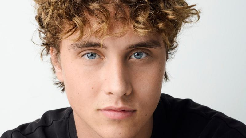 Выбран актер на роль Хеймитча Эбернети в приквеле «Голодных игр»