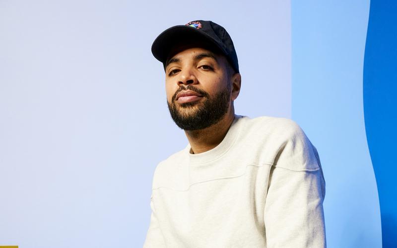 «Я много думал о Канье Уэсте»: Интервью с Элайджей Байнумом, режиссером «Жажды славы»