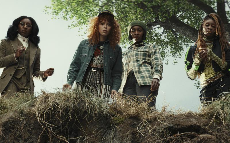 Чарли смотрит на восток: Каким получилось продолжение сериала «Покерфейс»