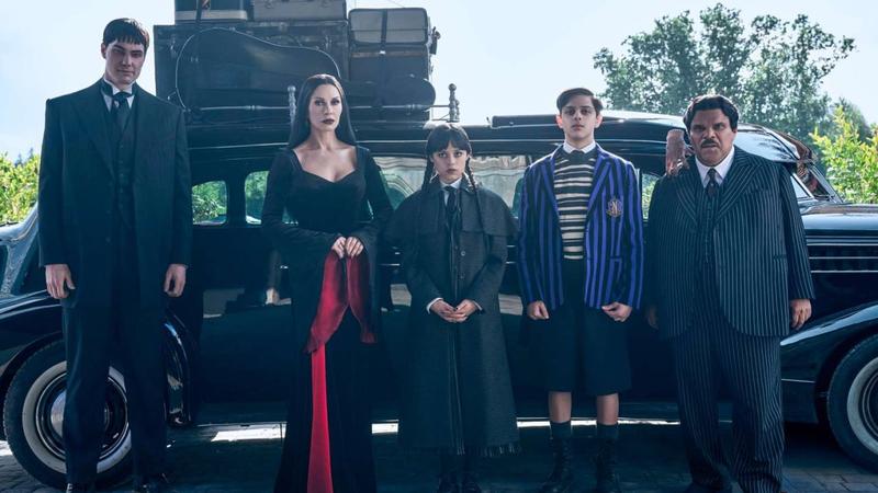 Знакомство с Аддамсами: Видео о создании второго сезона «Уэнсдэй»