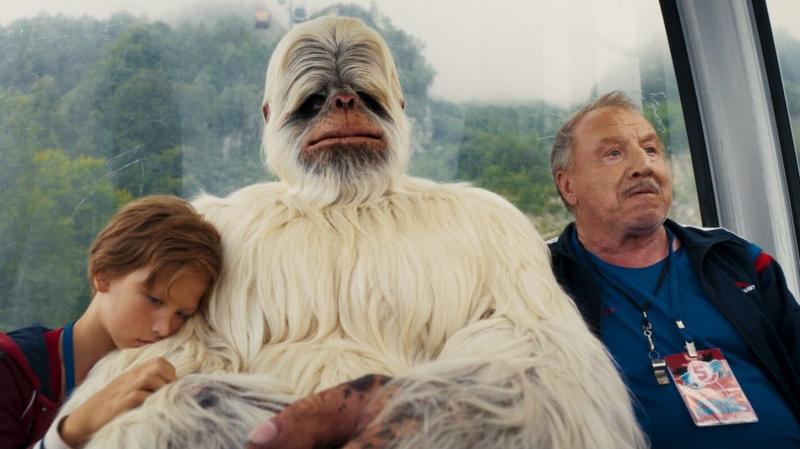 В российских кинотеатрах стартовало семейное фэнтези «сНежный человек»