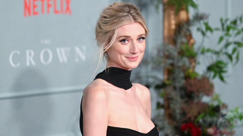 Элизабет Дебики присоединится к Брэду Питту в сиквеле «Однажды в… Голливуде»