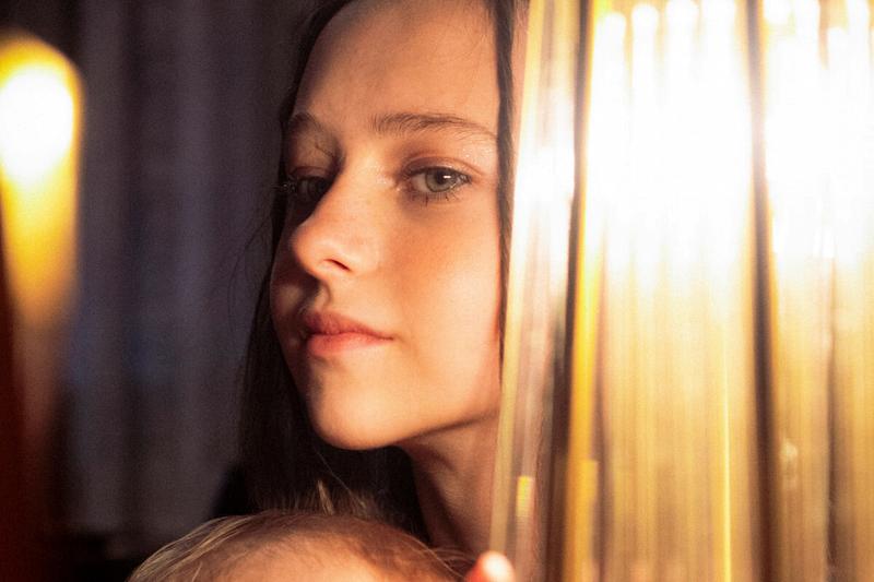 Подростковое драмеди «Что-то положительное» выйдет в Okko 16 июня