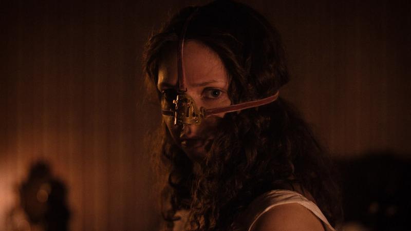 Сказку о Золушке переосмыслят в хоррор-комедии «Гадкая сестра»