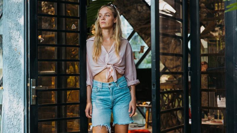 Первый эпизод сериала «Высокий сезон» теперь можно посмотреть бесплатно