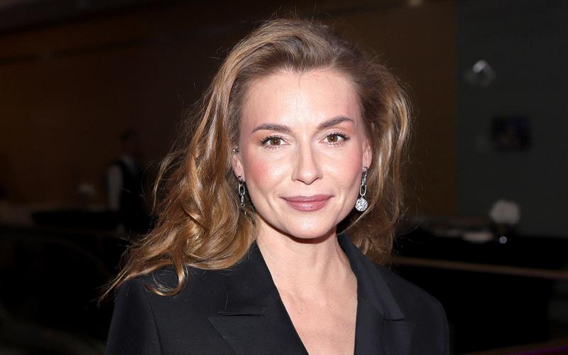 Ведьма, карьеристка, возлюбленная: 10 фильмов и сериалов с Любовью Толкалиной