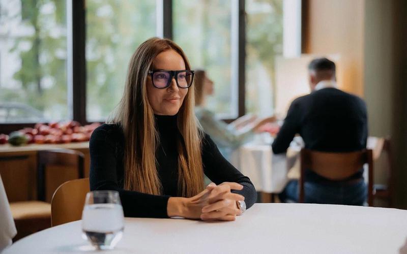 От жесткой школьницы до мамы Пальто: Фильмы и сериалы с Юлией Александровой