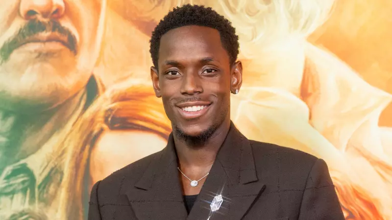 Актера Майкла Уорда обвинили в сексуальном насилии