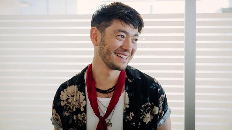 В Okko вышли первые эпизоды нового сериала «Циники»