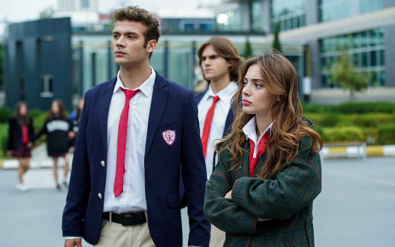 Скандалы, интриги, расследования и любовь: 10 турецких сериалов про школу