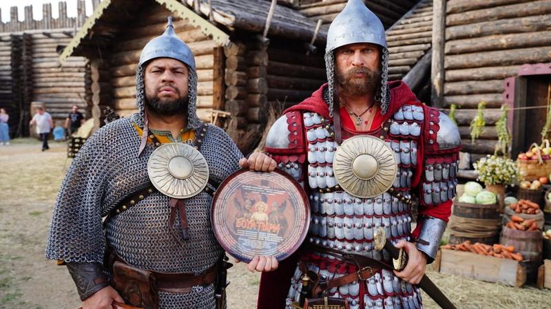 В Москве стартовали съемки фэнтези «Богатыри» с Романом Курцыным