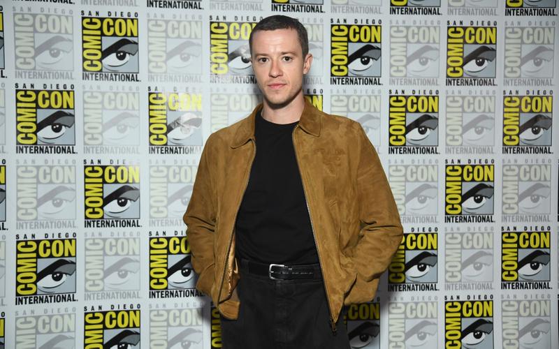 Металлист, супергерой, император: 10 лучших ролей Джозефа Куинна