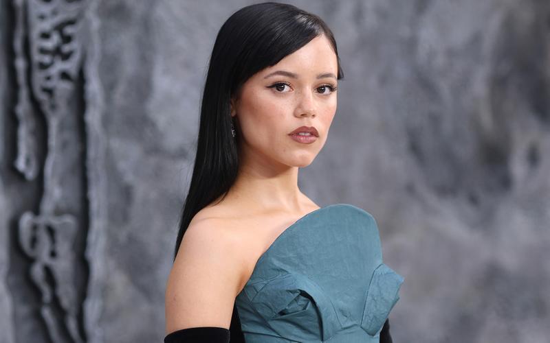 Готическая принцесса: За что мы любим Дженну Ортегу