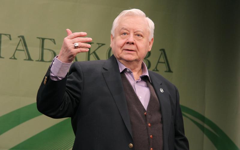 Добрый дядюшка, Обломов и располагающий немец: Все лучшие роли Олега Табакова