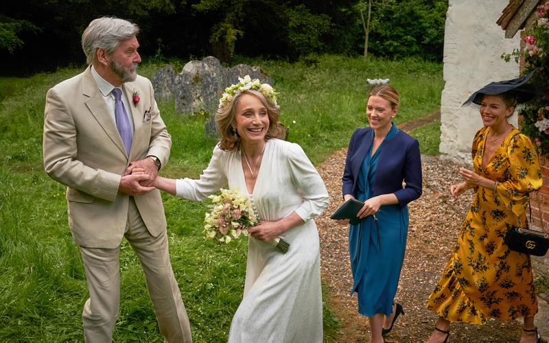 «Она сказала „Да!“» со Скарлетт Йоханссон и Сиенной Миллер: Три сестры