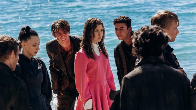 Трейлер фильма «Алиса в Стране Чудес»: Анна Пересильд в поисках времени