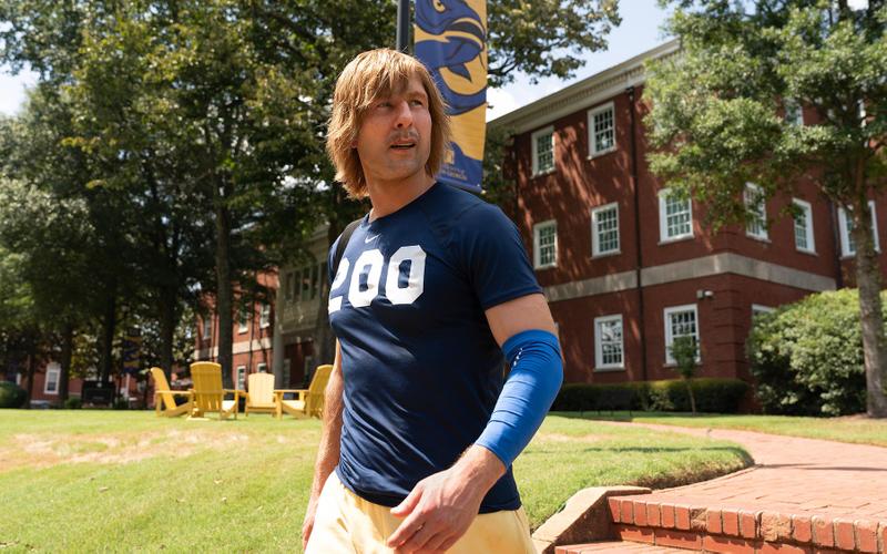 Не узнаю вас в гриме: Стоит ли смотреть комедийный сериал «Чед Пауэрс»