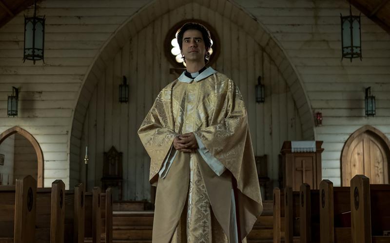 «Дракула», «Чужак», «Полуночная месса»: 11 лучших мини-сериалов в жанре хоррор