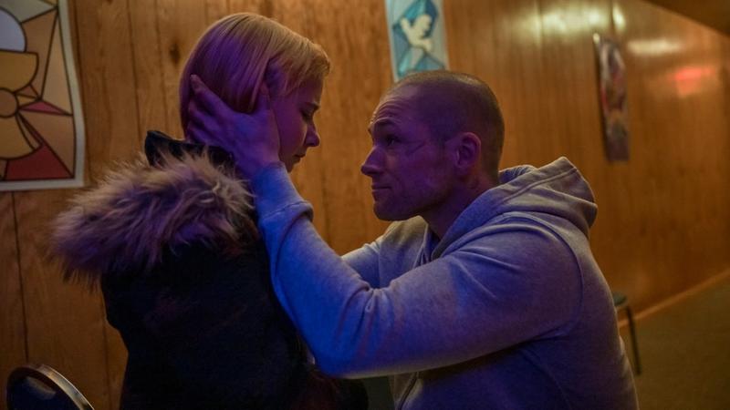 В российских кинотеатрах начались показы триллера «Детка на драйве» с Тэроном Эджертоном