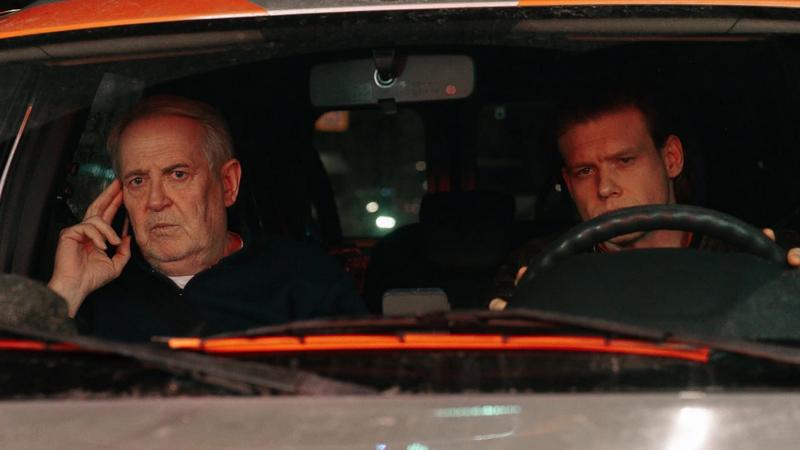 Трейлер «Доброго доктора»: Юрий Стоянов и Виктор Хориняк лечат людей под Новый год