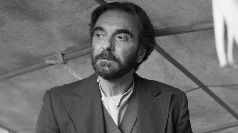 Умер Хомаюн Эршади, звезда фильмов «Вкус вишни» и «Бегущий за ветром»