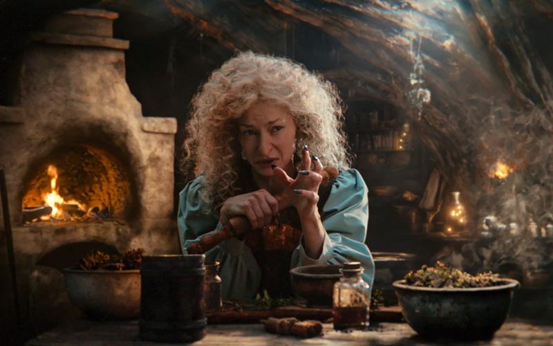 Полеты во сне и наяву: Семейное фэнтези «Яга на нашу голову»