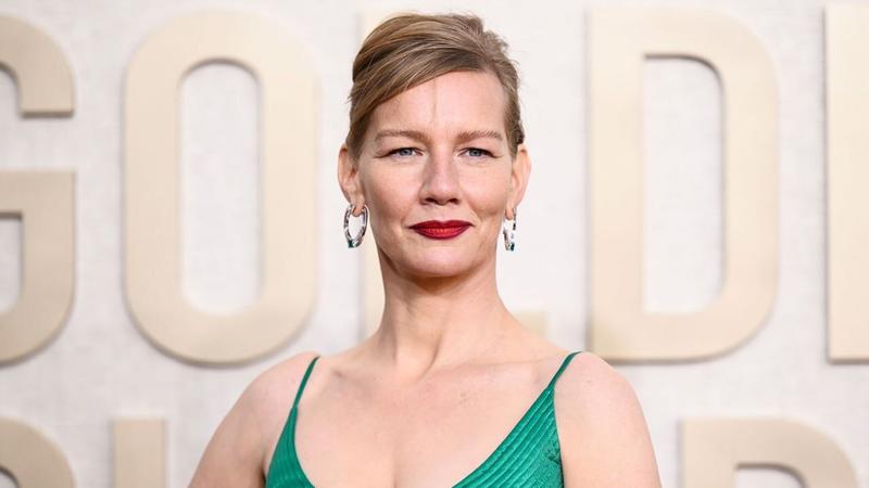 Сандра Хюллер поможет Райану Гослингу спасти мир в фантастике «Проект „Конец света“»