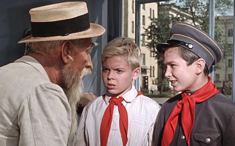 Классика сказок, фантастика и социальная сатира: 10 советских семейных фильмов для отличного вечера