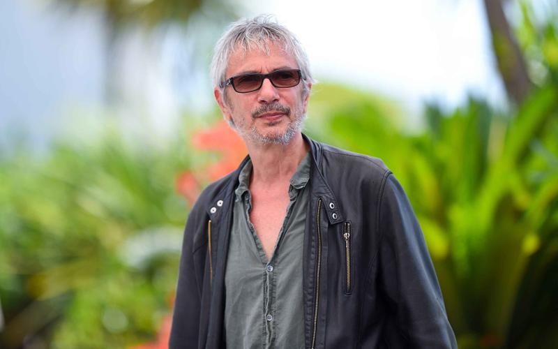 Сны проклятого поэта: Леос Каракс, его дивы, дерьмо и святые моторы