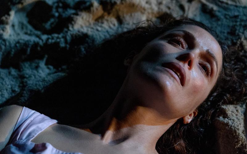 Домашнее бессилие: «Я бы тебя пнула, если бы могла» с Роуз Бирн