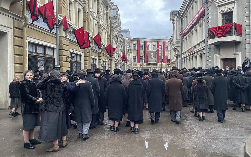 Ключ к коду Шостаковича: Репортаж со съемок нового фильма Алексея Учителя «Шум времени»